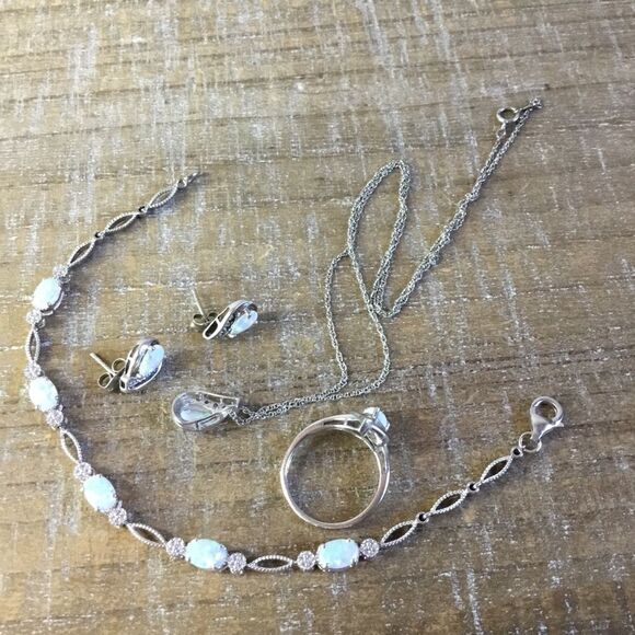 Silver tone set necklace earrings ring Sz 7 bracelet - Picture 2 of 6